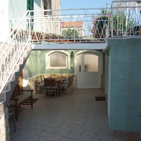House On The Island Of Pasman Feriehus Neviđane
